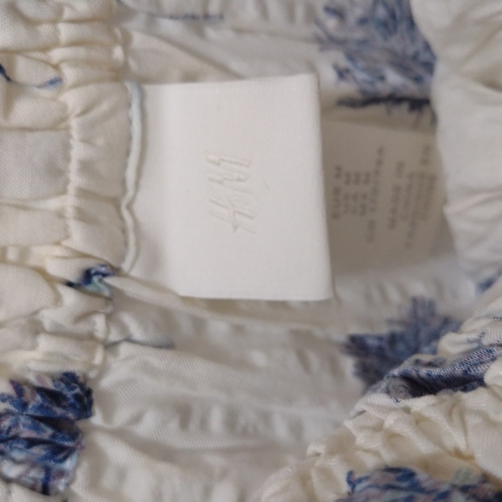 H&M Cream Colored w/ Blue Flowers Maxi Dress - Picture 4 of 4